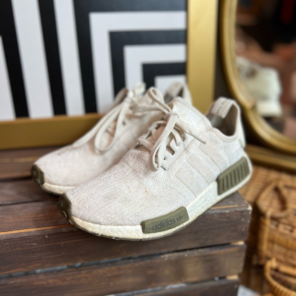 Adidas NMD R1 Chalk Olive Champs CQ0758 Primeknit Sneakers Men 7.5 Women 8.5